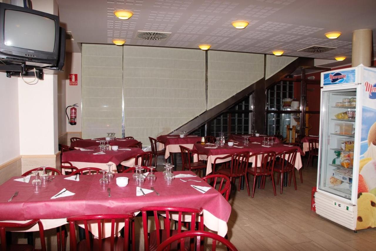 Hostal Restaurante Baraka Alagón Eksteriør billede