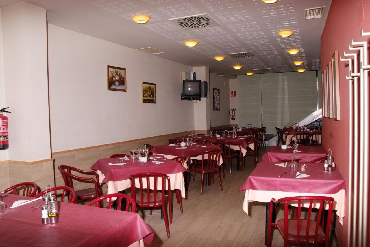 Hostal Restaurante Baraka Alagón Eksteriør billede