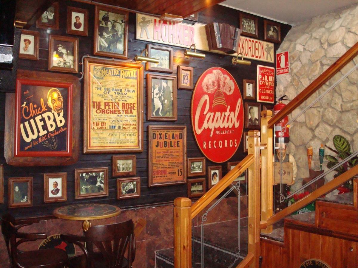Hostal Restaurante Baraka Alagón Eksteriør billede