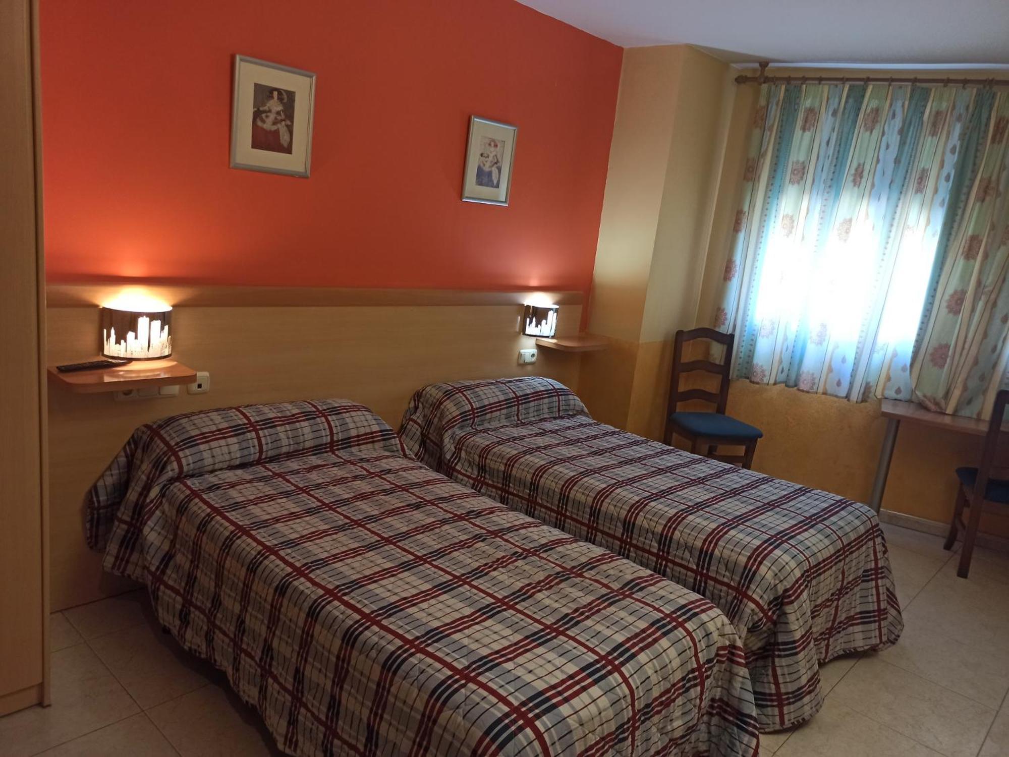 Hostal Restaurante Baraka Alagón Eksteriør billede